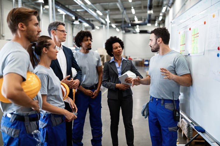 Des collaborateurs dans l'industrie parlent de leur planning